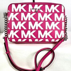 LIKE NEW! Michael Kors Pink Jet Set LG East/West Crossbody LG Logo, Chain Strap